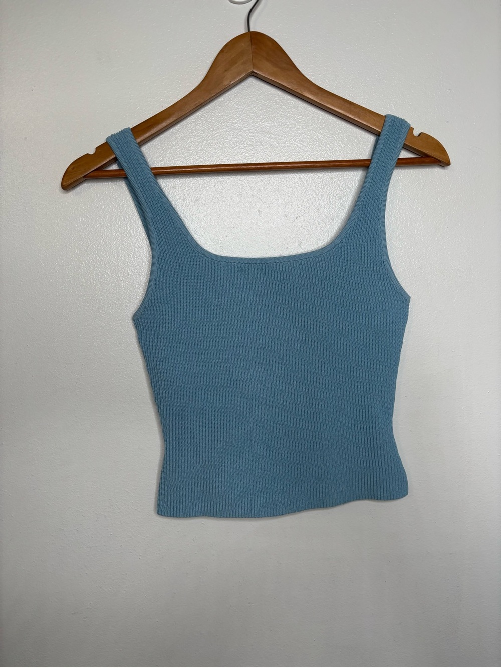 Aritzia Babaton Sculpt Knit Square Neck Tank Top Small Blue